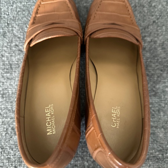 Michael Kors Loafers Womens 9M Brown Block Heel Faux Crocodile Embossed Pump - Picture 10 of 13